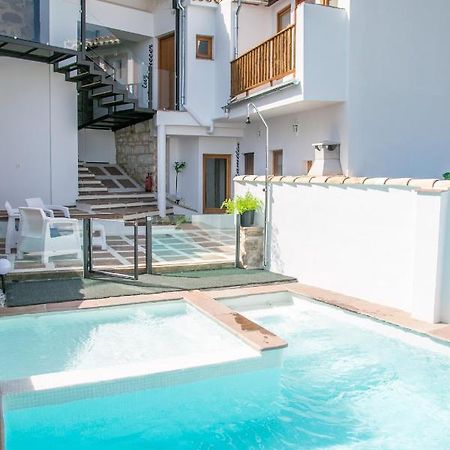 Apartamentos Turisticos La Casa Vieja Sabiote Εξωτερικό φωτογραφία