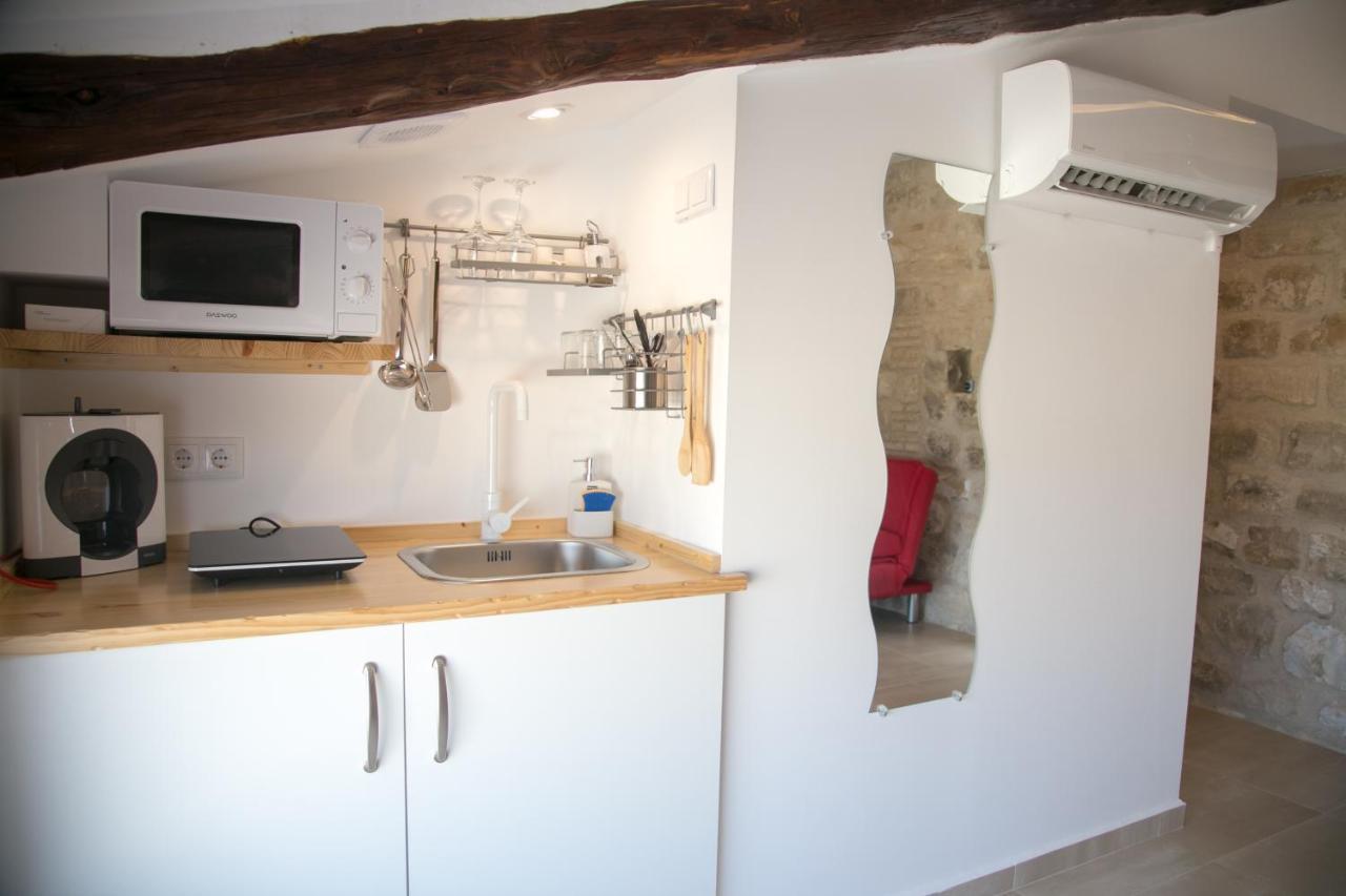 Apartamentos Turisticos La Casa Vieja Sabiote Εξωτερικό φωτογραφία